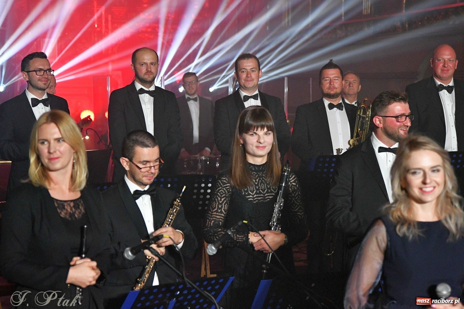 Zdjęcie w galerii na portalu naszraciborz.pl: Dzień Papieski. Wyjątkowy koncert w kościele farnym  wiadomości z regionu