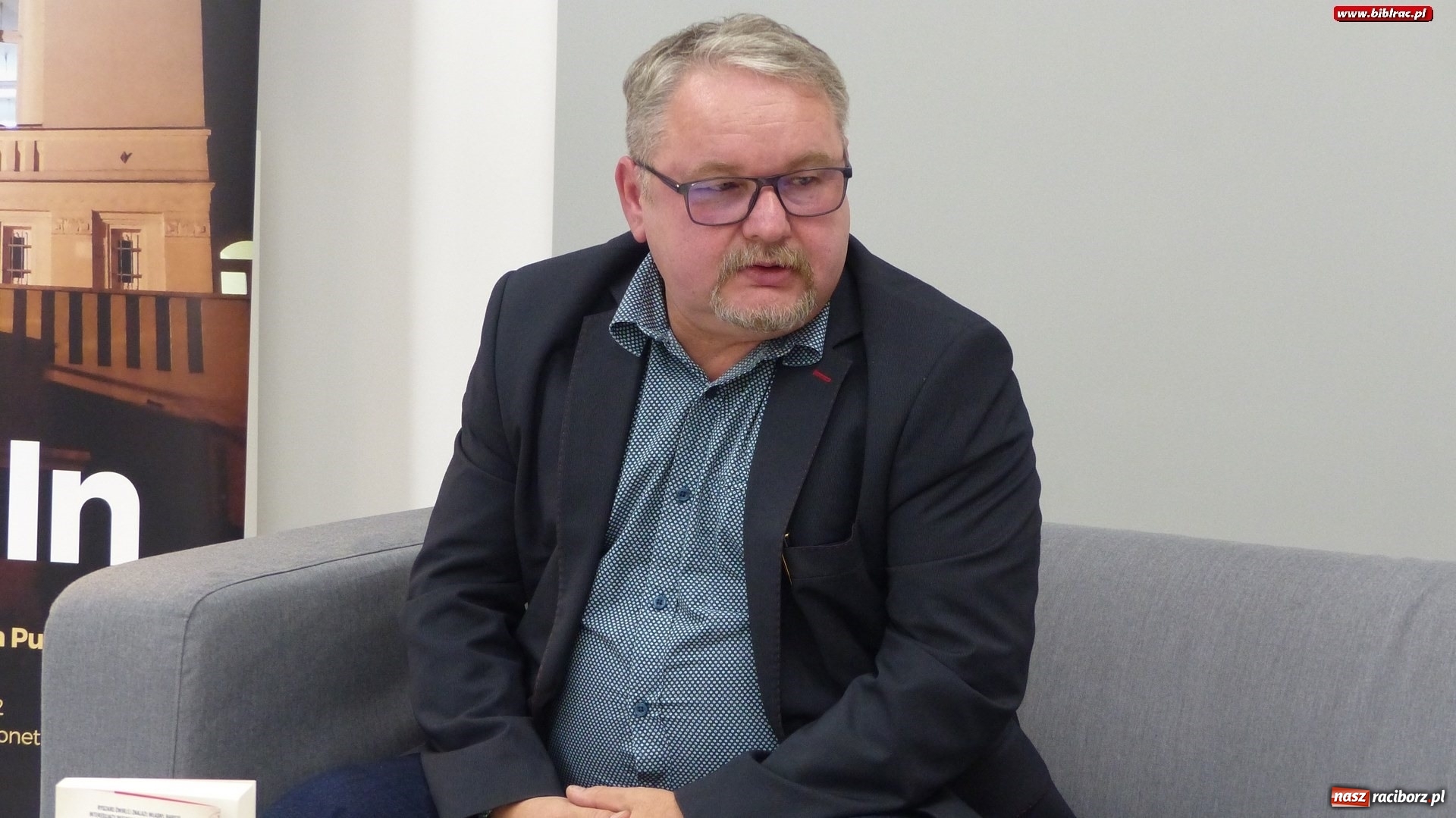 Zdjęcie w galerii na portalu naszraciborz.pl: Ryszard Ćwirlej na finał Literackiej jesieni z Księgarnią Sowa  wiadomości z regionu