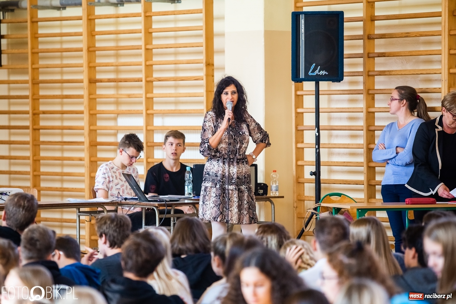 Zdjęcie w galerii na portalu naszraciborz.pl: Turniej Gier i Zabaw Językowych w II LO wiadomości z regionu