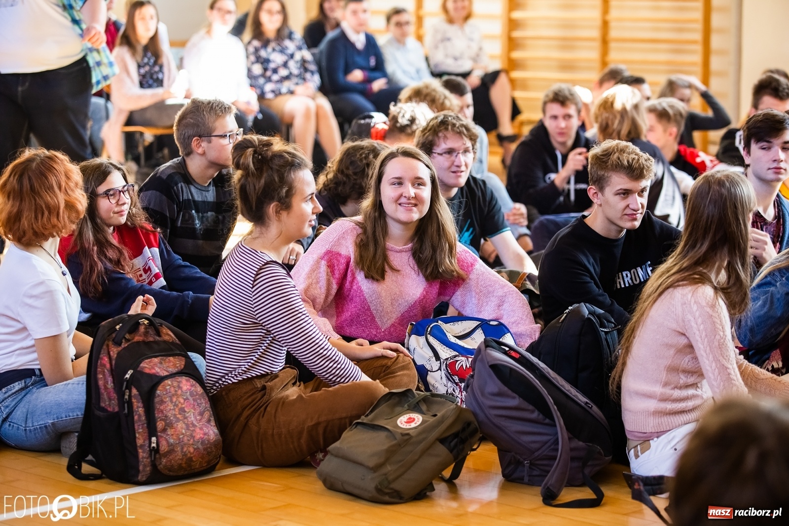 Zdjęcie w galerii na portalu naszraciborz.pl: Turniej Gier i Zabaw Językowych w II LO wiadomości z regionu