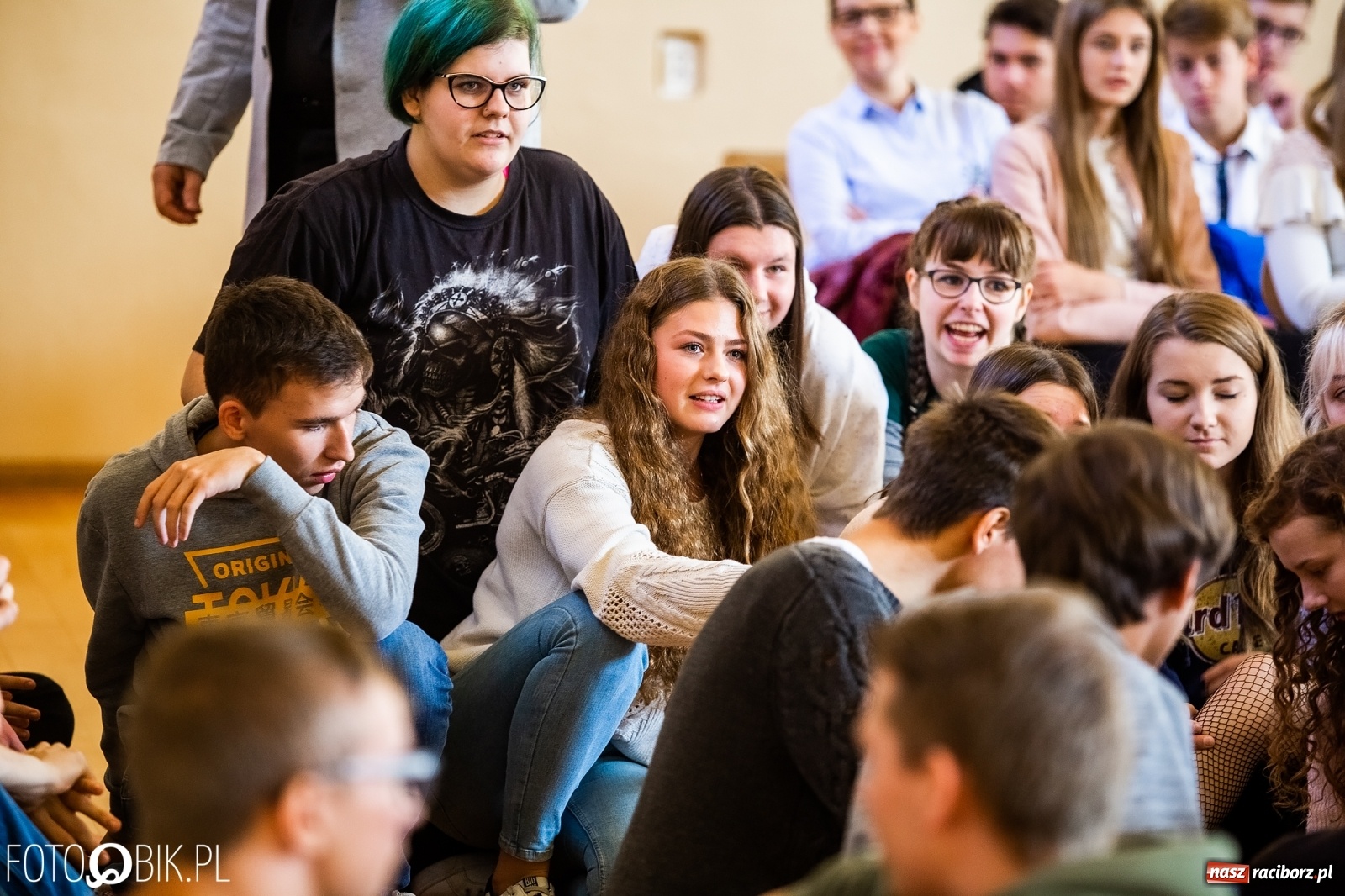 Zdjęcie w galerii na portalu naszraciborz.pl: Turniej Gier i Zabaw Językowych w II LO wiadomości z regionu