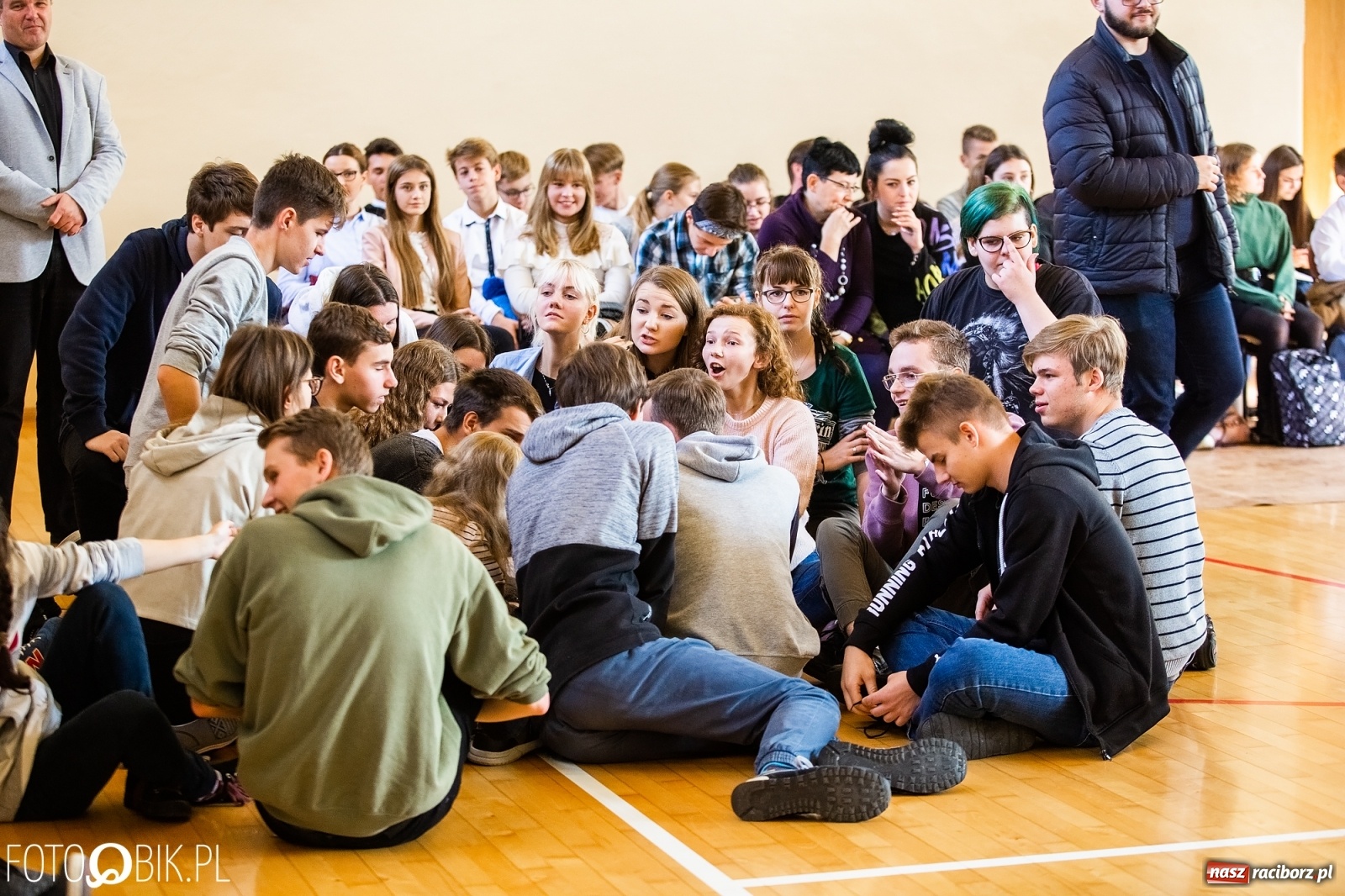 Zdjęcie w galerii na portalu naszraciborz.pl: Turniej Gier i Zabaw Językowych w II LO wiadomości z regionu