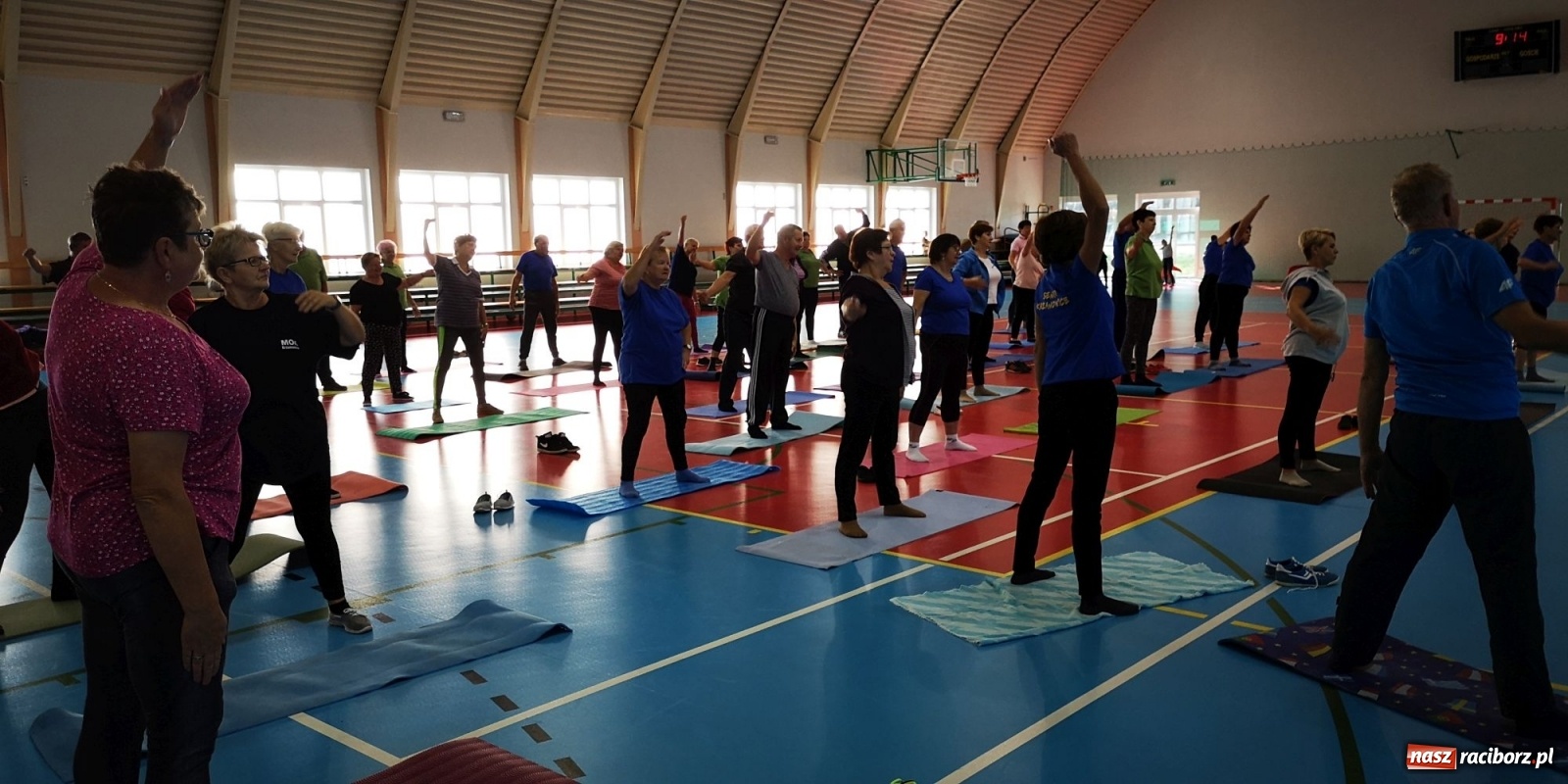 Zdjęcie w galerii na portalu naszraciborz.pl: Seniorze, rusz się! Zajęcia pilates w Krzanowicach  wiadomości z regionu