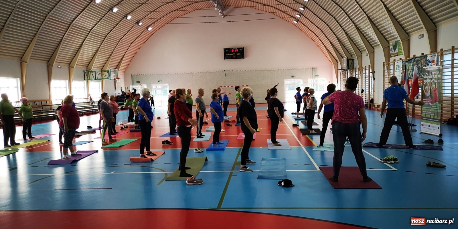 Zdjęcie w galerii na portalu naszraciborz.pl: Seniorze, rusz się! Zajęcia pilates w Krzanowicach  wiadomości z regionu