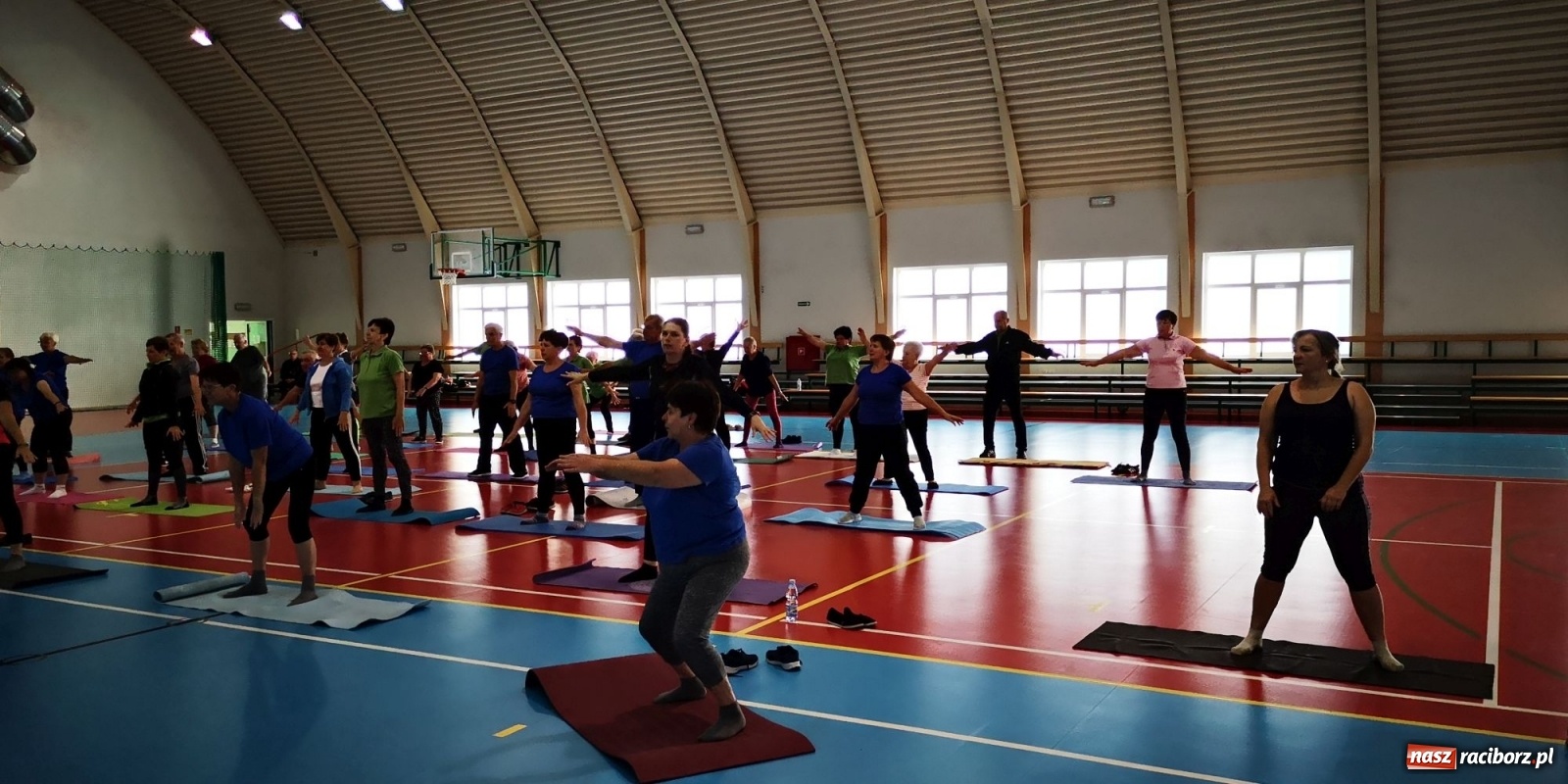 Zdjęcie w galerii na portalu naszraciborz.pl: Seniorze, rusz się! Zajęcia pilates w Krzanowicach  wiadomości z regionu