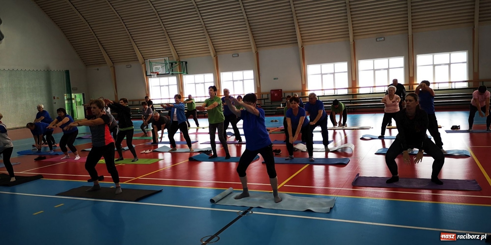 Zdjęcie w galerii na portalu naszraciborz.pl: Seniorze, rusz się! Zajęcia pilates w Krzanowicach  wiadomości z regionu