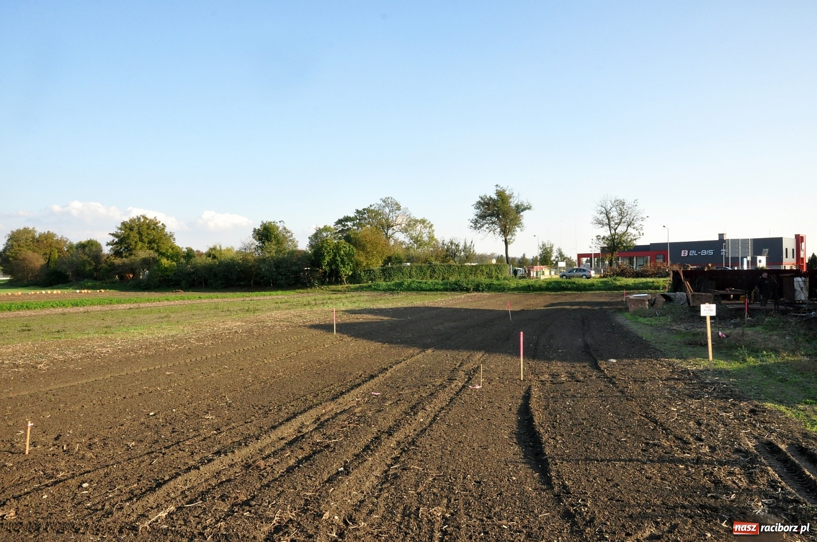 Zdjęcie w galerii na portalu naszraciborz.pl: Od strony Rybnickiej ruszyły już prace przy wschodniej obwodnicy Raciborza [FOTO]  wiadomości z regionu