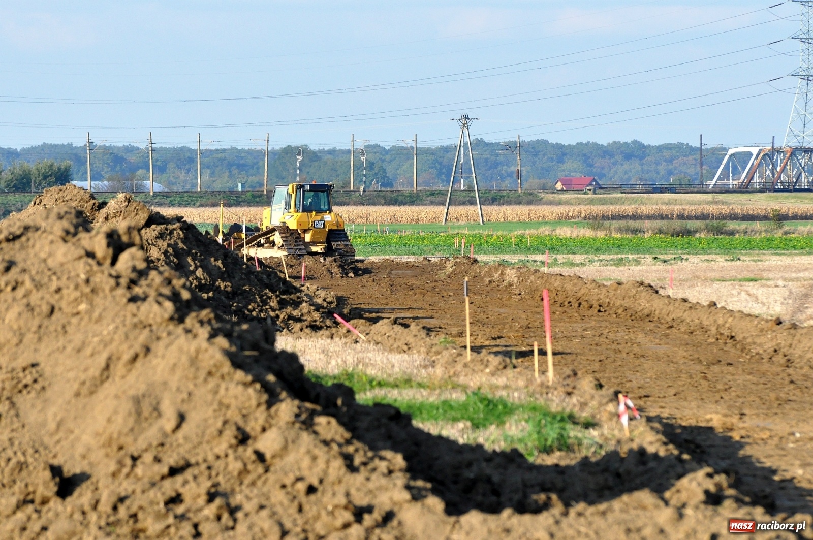 Zdjęcie w galerii na portalu naszraciborz.pl: Od strony Rybnickiej ruszyły już prace przy wschodniej obwodnicy Raciborza [FOTO]  wiadomości z regionu