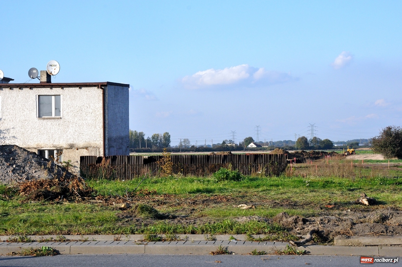 Zdjęcie w galerii na portalu naszraciborz.pl: Od strony Rybnickiej ruszyły już prace przy wschodniej obwodnicy Raciborza [FOTO]  wiadomości z regionu