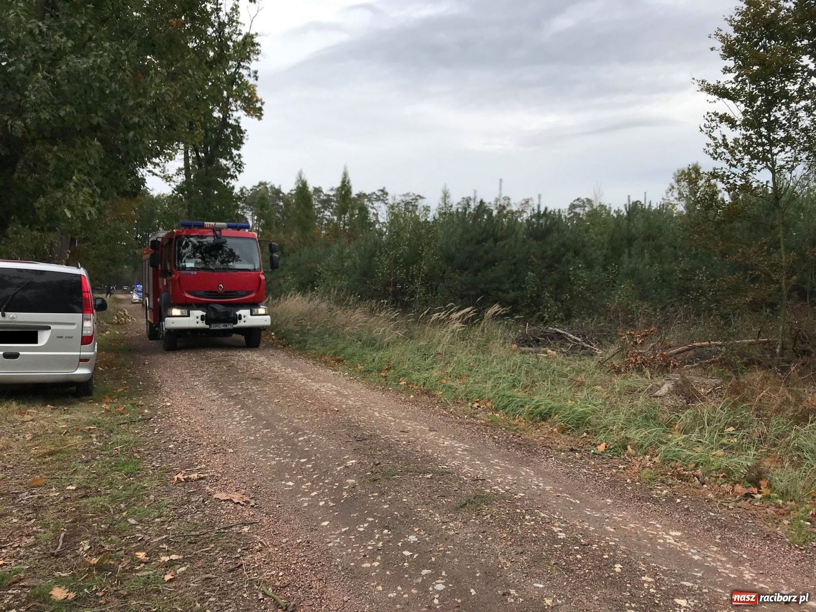 Zdjęcie w galerii na portalu naszraciborz.pl: Wybuch w Kuźni Raciborskiej. Dwóch saperów nie żyje! [FOTO i WIDEO] wiadomości z regionu