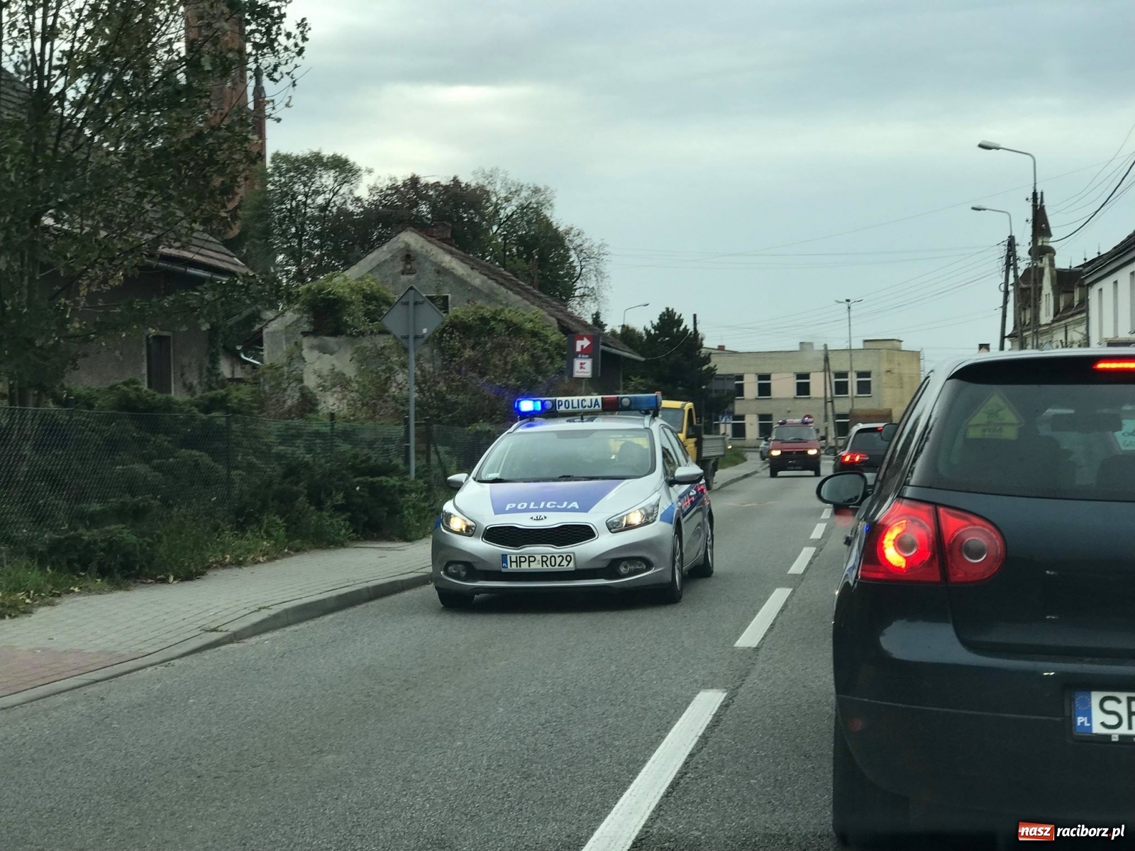 Zdjęcie w galerii na portalu naszraciborz.pl: Wybuch w Kuźni Raciborskiej. Dwóch saperów nie żyje! [FOTO i WIDEO] wiadomości z regionu