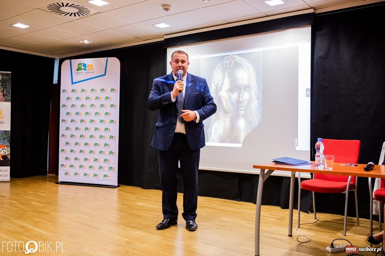 Zdjęcie w galerii na portalu naszraciborz.pl: Raciborska królowa lekkiej atletyki spotkała się z fanami [FOTO i WIDEO] wiadomości z regionu