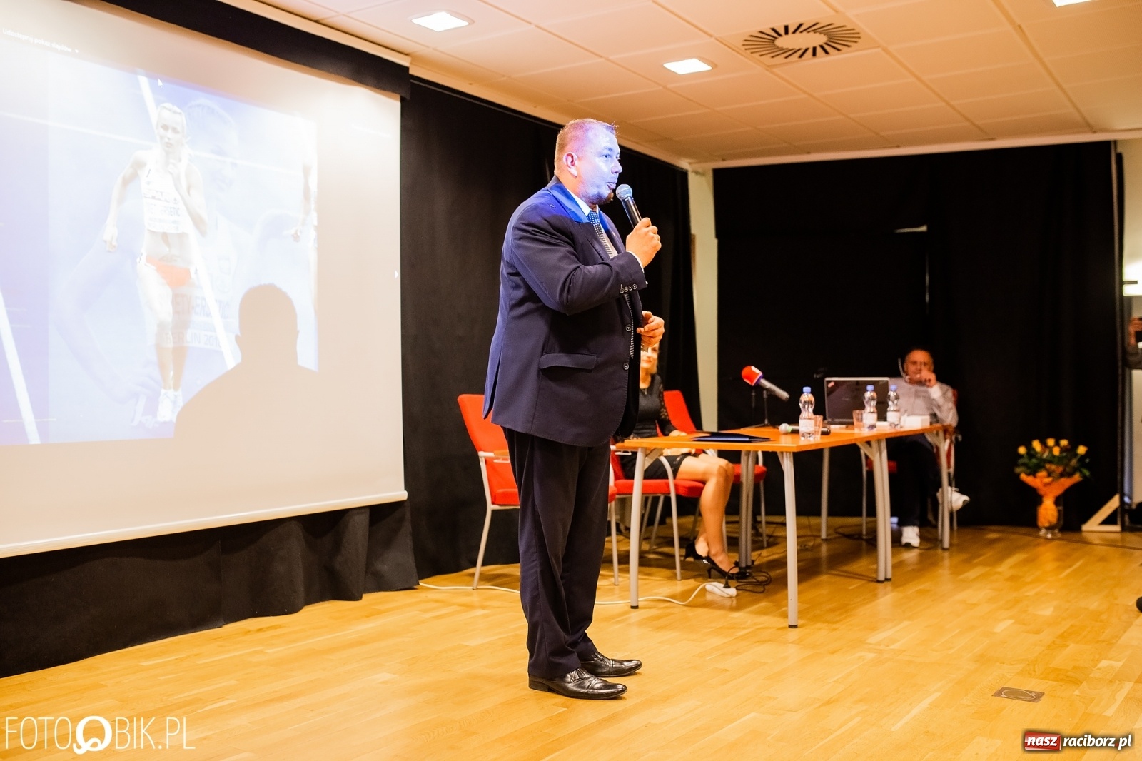 Zdjęcie w galerii na portalu naszraciborz.pl: Raciborska królowa lekkiej atletyki spotkała się z fanami [FOTO i WIDEO] wiadomości z regionu