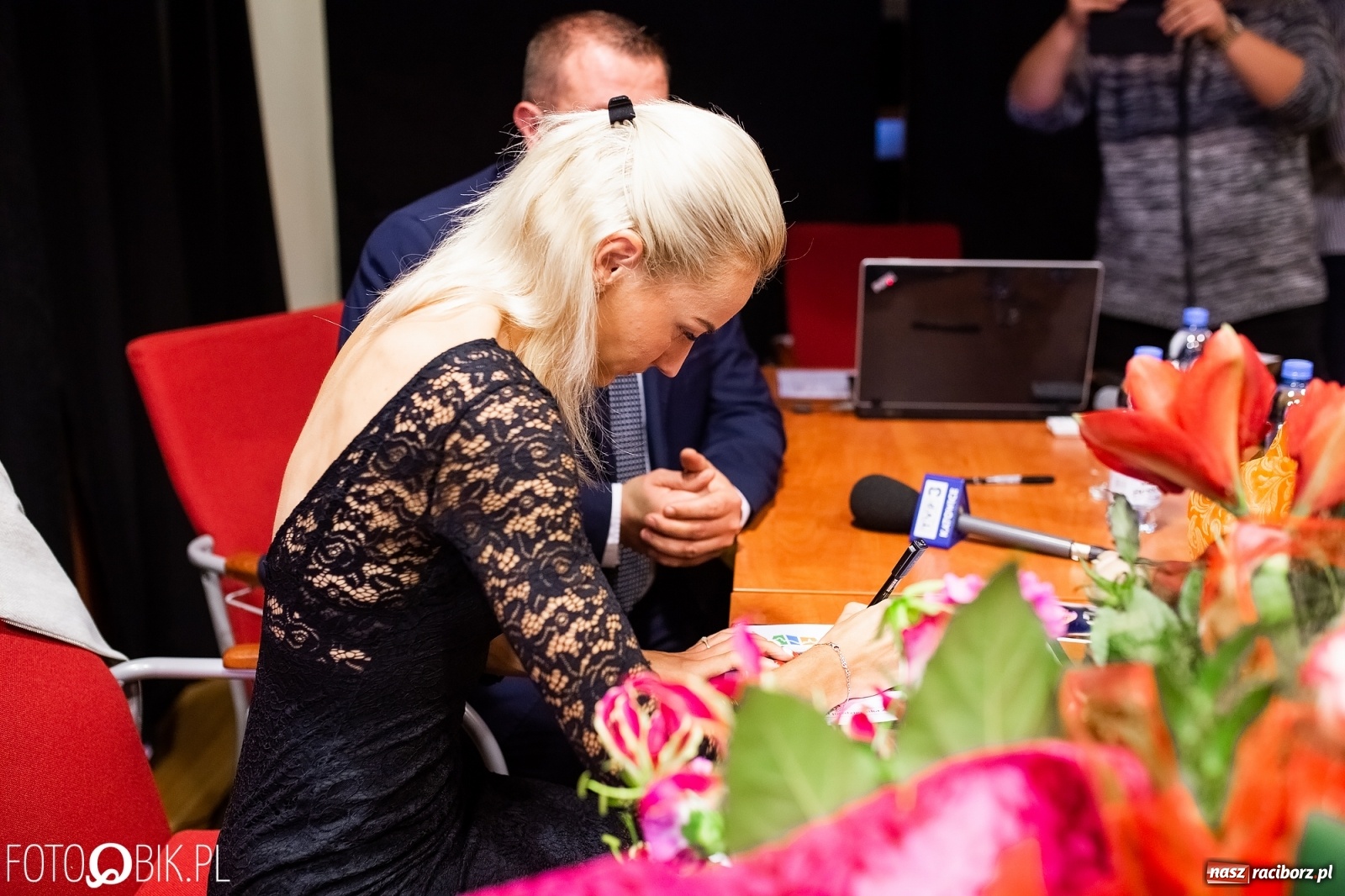 Zdjęcie w galerii na portalu naszraciborz.pl: Raciborska królowa lekkiej atletyki spotkała się z fanami [FOTO i WIDEO] wiadomości z regionu