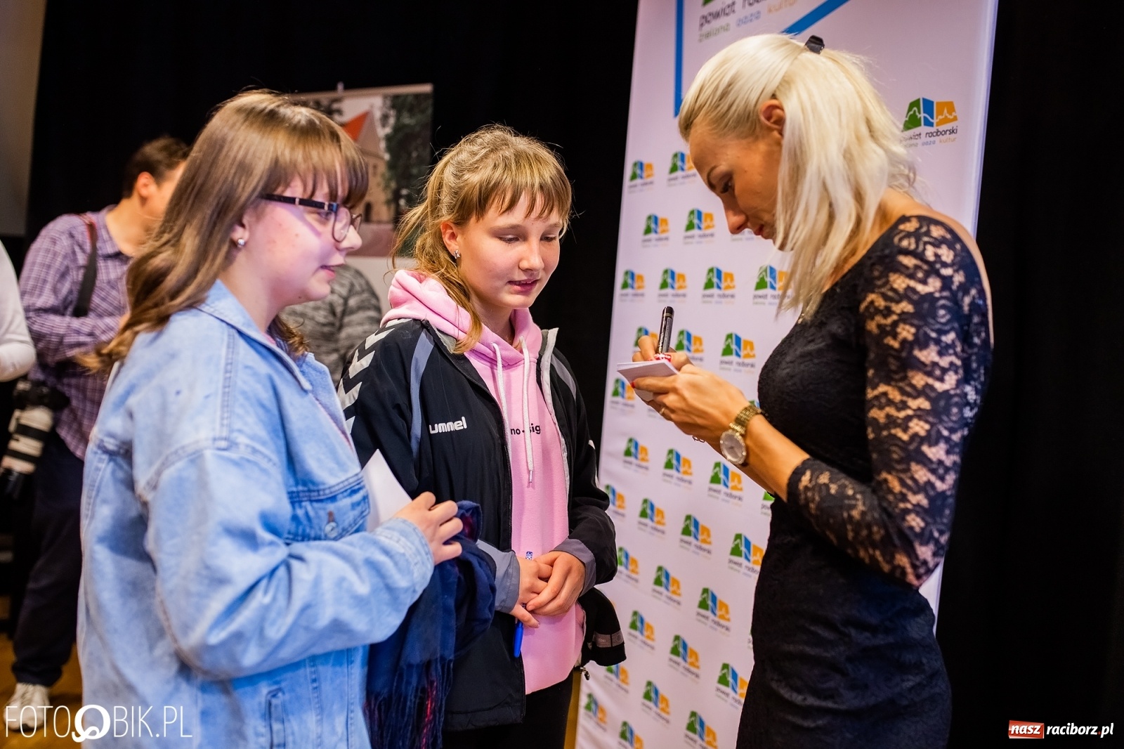 Zdjęcie w galerii na portalu naszraciborz.pl: Raciborska królowa lekkiej atletyki spotkała się z fanami [FOTO i WIDEO] wiadomości z regionu