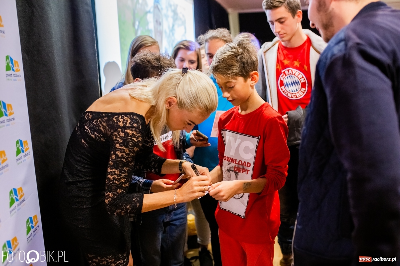 Zdjęcie w galerii na portalu naszraciborz.pl: Raciborska królowa lekkiej atletyki spotkała się z fanami [FOTO i WIDEO] wiadomości z regionu
