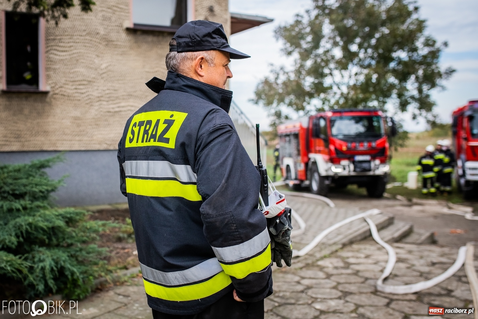 Zdjęcie w galerii na portalu naszraciborz.pl: Pożar na Ostrogu. Akcja strażaków przy moście kolejowym [FOTO i WIDEO] wiadomości z regionu