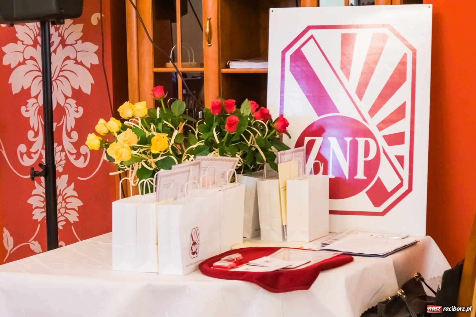 Zdjęcie w galerii na portalu naszraciborz.pl: Emeryci i renciści ZNP świętowali Dzień Edukacji Narodowej [FOTO i WIDEO] wiadomości z regionu