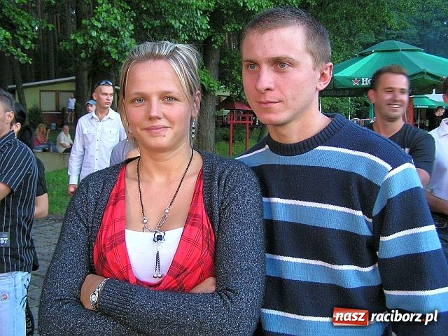 Zdjęcie w galerii na portalu naszraciborz.pl: Show Dody w Szymocicach wiadomości z regionu