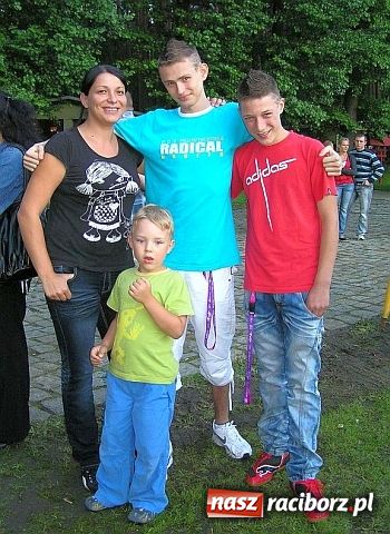 Zdjęcie w galerii na portalu naszraciborz.pl: Show Dody w Szymocicach wiadomości z regionu