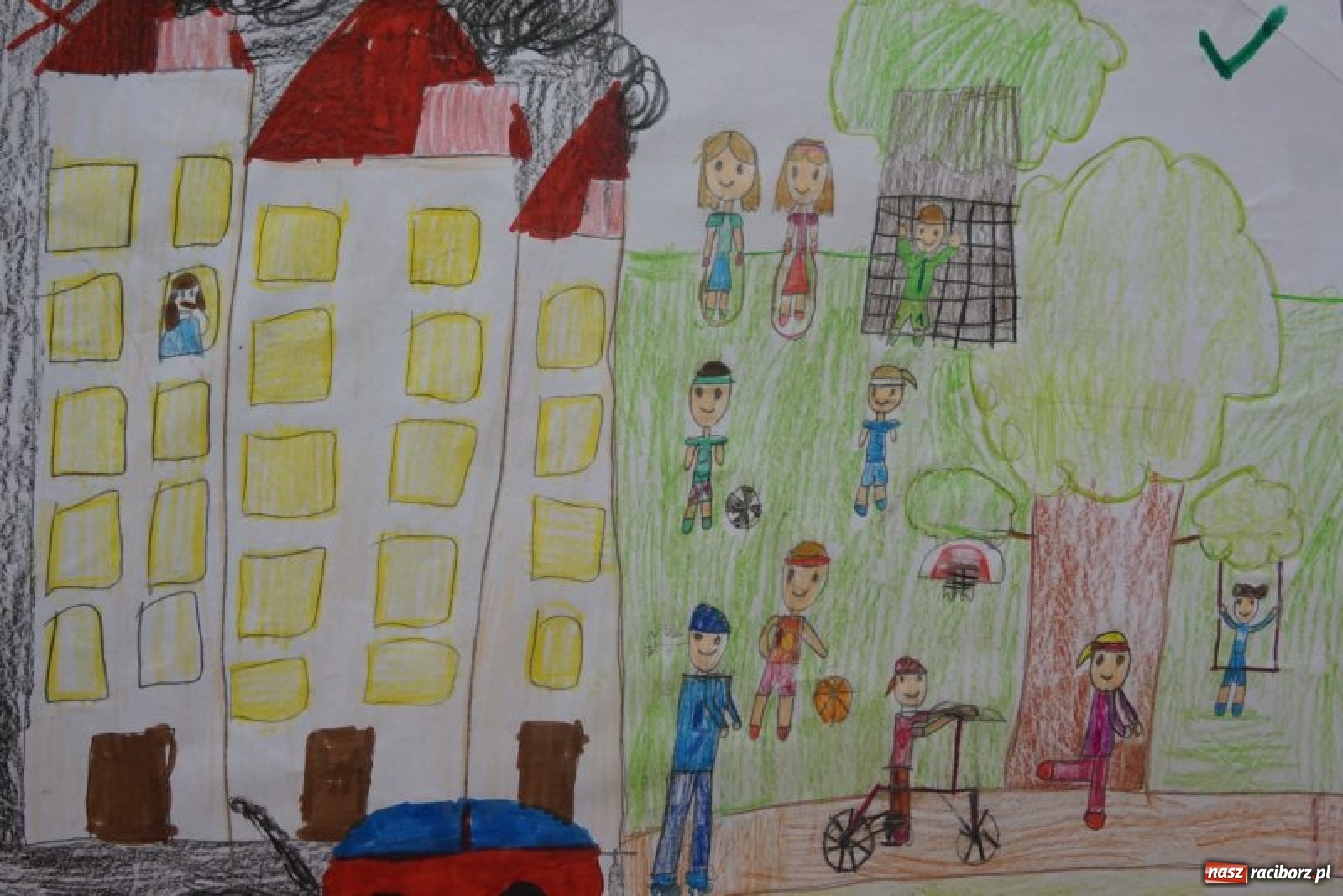 Zdjęcie w galerii na portalu naszraciborz.pl: Wręczono nagrody w konkursie Zwalczamy SMOG przez cały rok  wiadomości z regionu