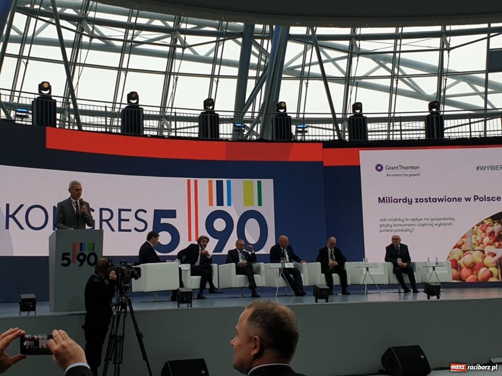 Zdjęcie w galerii na portalu naszraciborz.pl: Prezydent Raciborza na Kongresie 590  wiadomości z regionu