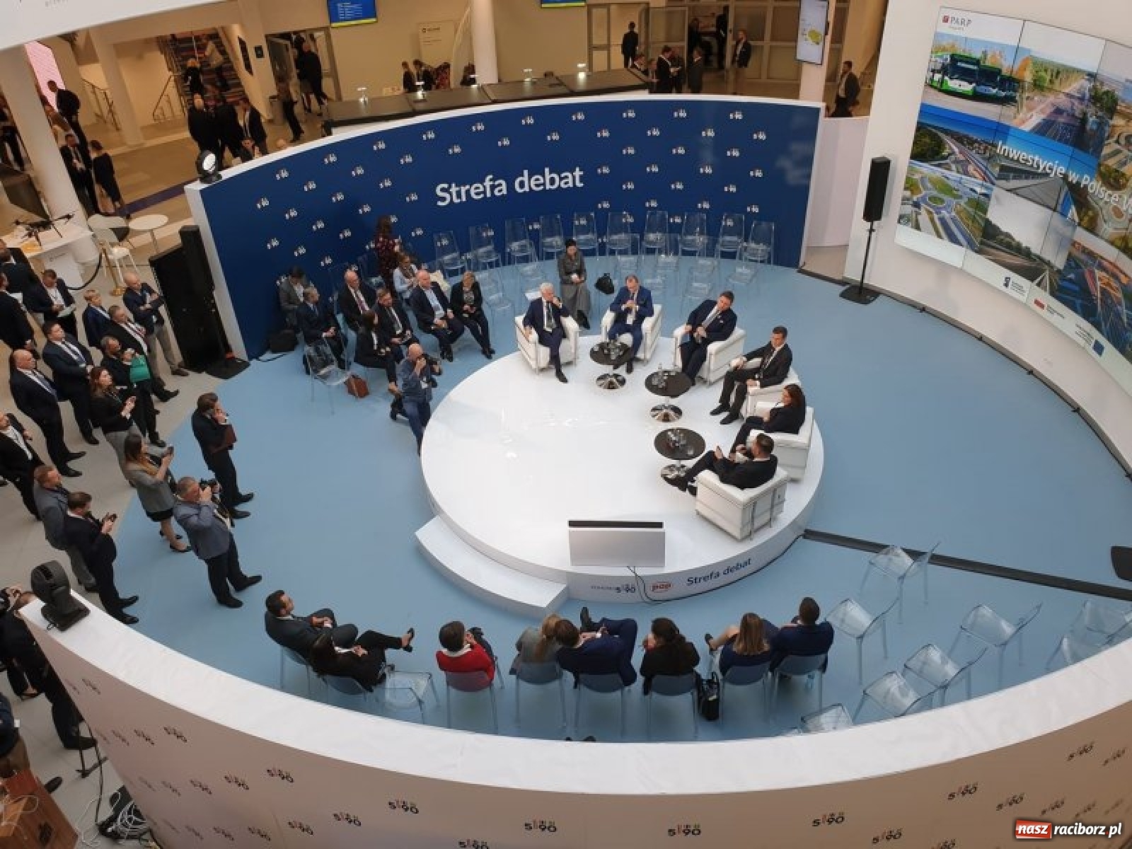 Zdjęcie w galerii na portalu naszraciborz.pl: Prezydent Raciborza na Kongresie 590  wiadomości z regionu