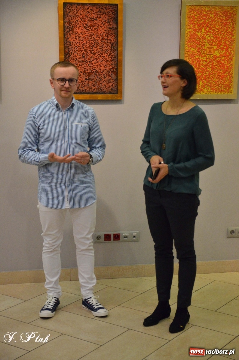 Zdjęcie w galerii na portalu naszraciborz.pl: Ikonokody Tomasiaka w Galerii Obok  wiadomości z regionu