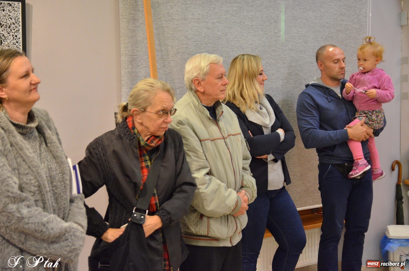 Zdjęcie w galerii na portalu naszraciborz.pl: Ikonokody Tomasiaka w Galerii Obok  wiadomości z regionu