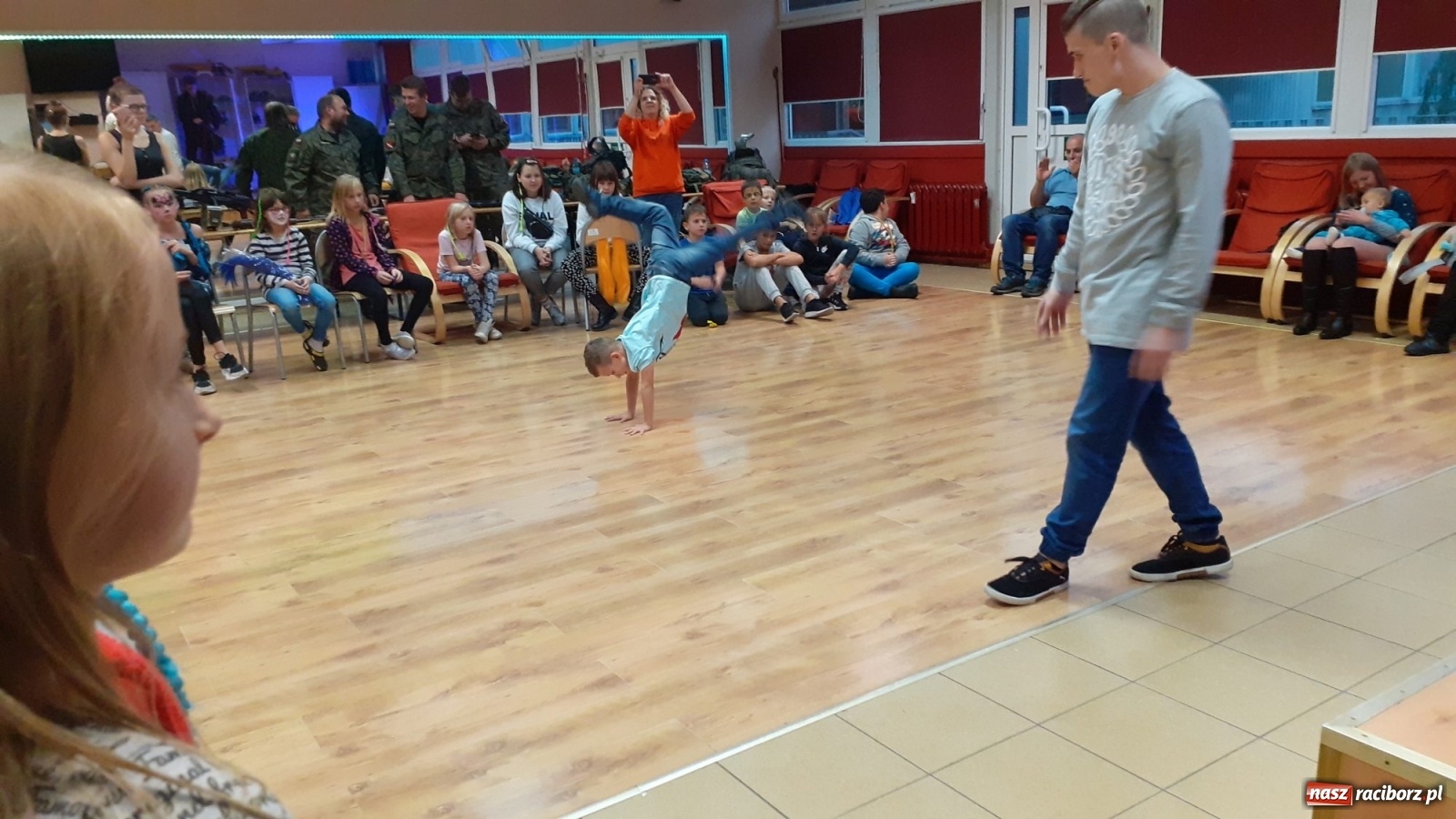 Zdjęcie w galerii na portalu naszraciborz.pl: Dzień otwarty w młodzieżowym Klubie Strefa wiadomości z regionu