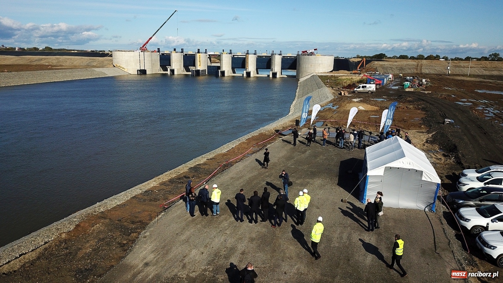Zdjęcie w galerii na portalu naszraciborz.pl: Zapora czołowa zbiornika i nowy bieg Ulgi z lotu ptaka [FOTO i WIDEO] wiadomości z regionu