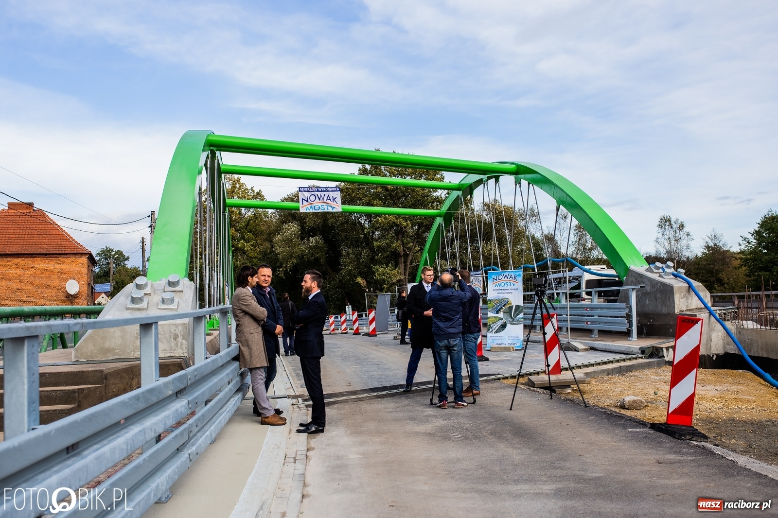 Zdjęcie w galerii na portalu naszraciborz.pl: Pierwsze samochody przejechały po nowym moście w Rudach [FOTO i WIDEO] wiadomości z regionu