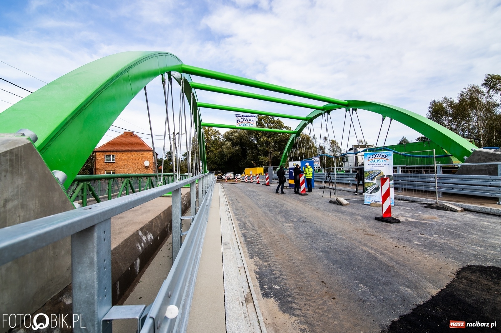 Zdjęcie w galerii na portalu naszraciborz.pl: Pierwsze samochody przejechały po nowym moście w Rudach [FOTO i WIDEO] wiadomości z regionu
