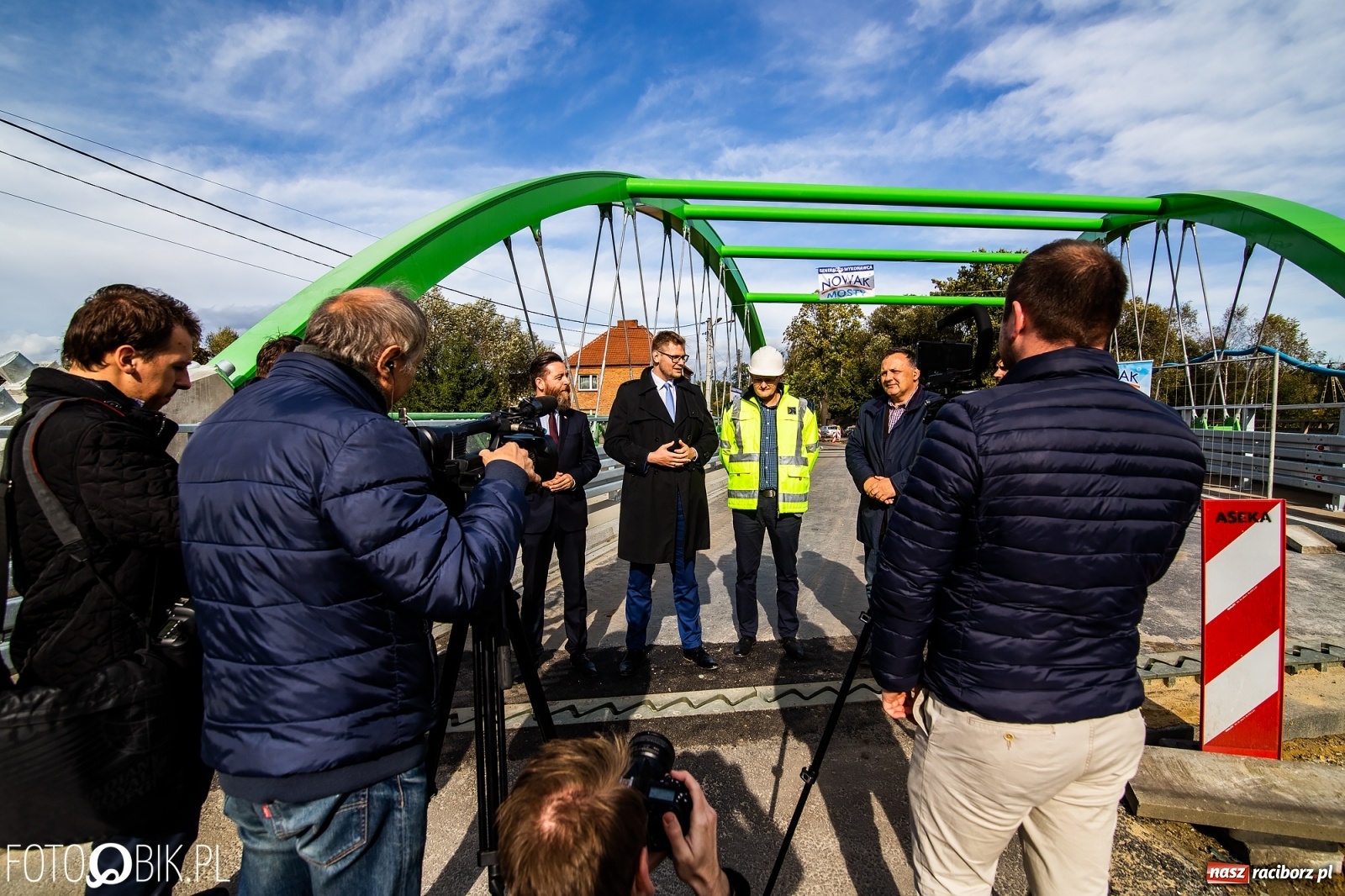 Zdjęcie w galerii na portalu naszraciborz.pl: Pierwsze samochody przejechały po nowym moście w Rudach [FOTO i WIDEO] wiadomości z regionu