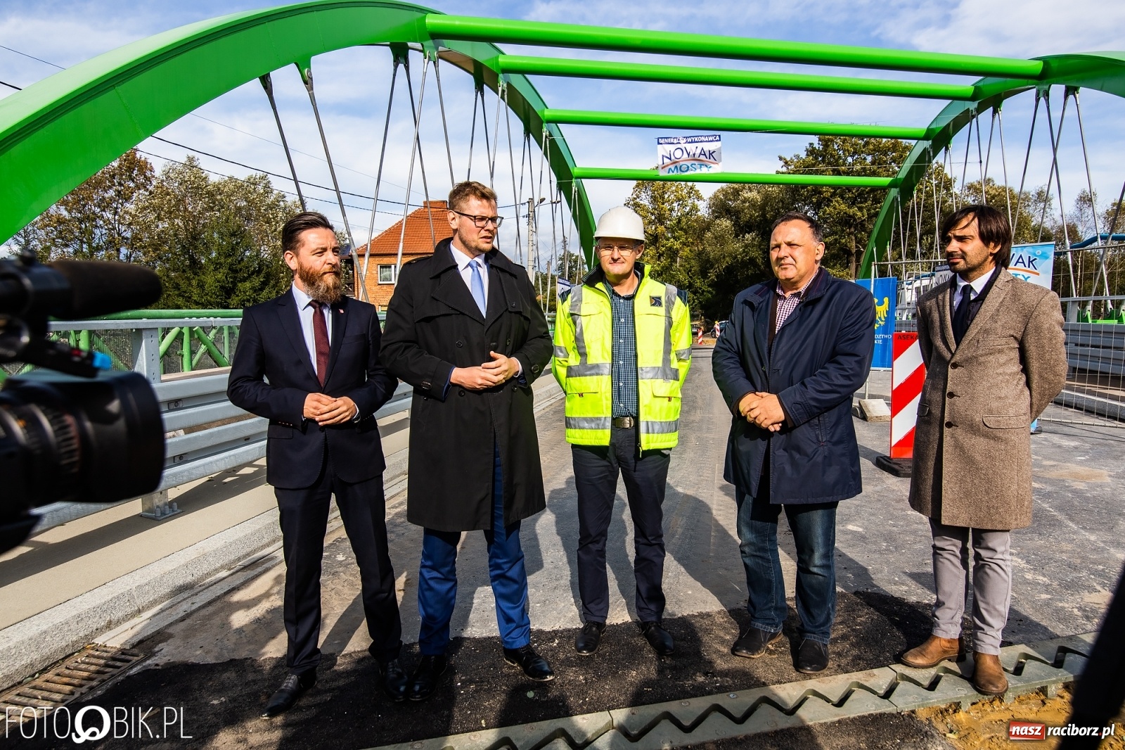 Zdjęcie w galerii na portalu naszraciborz.pl: Pierwsze samochody przejechały po nowym moście w Rudach [FOTO i WIDEO] wiadomości z regionu