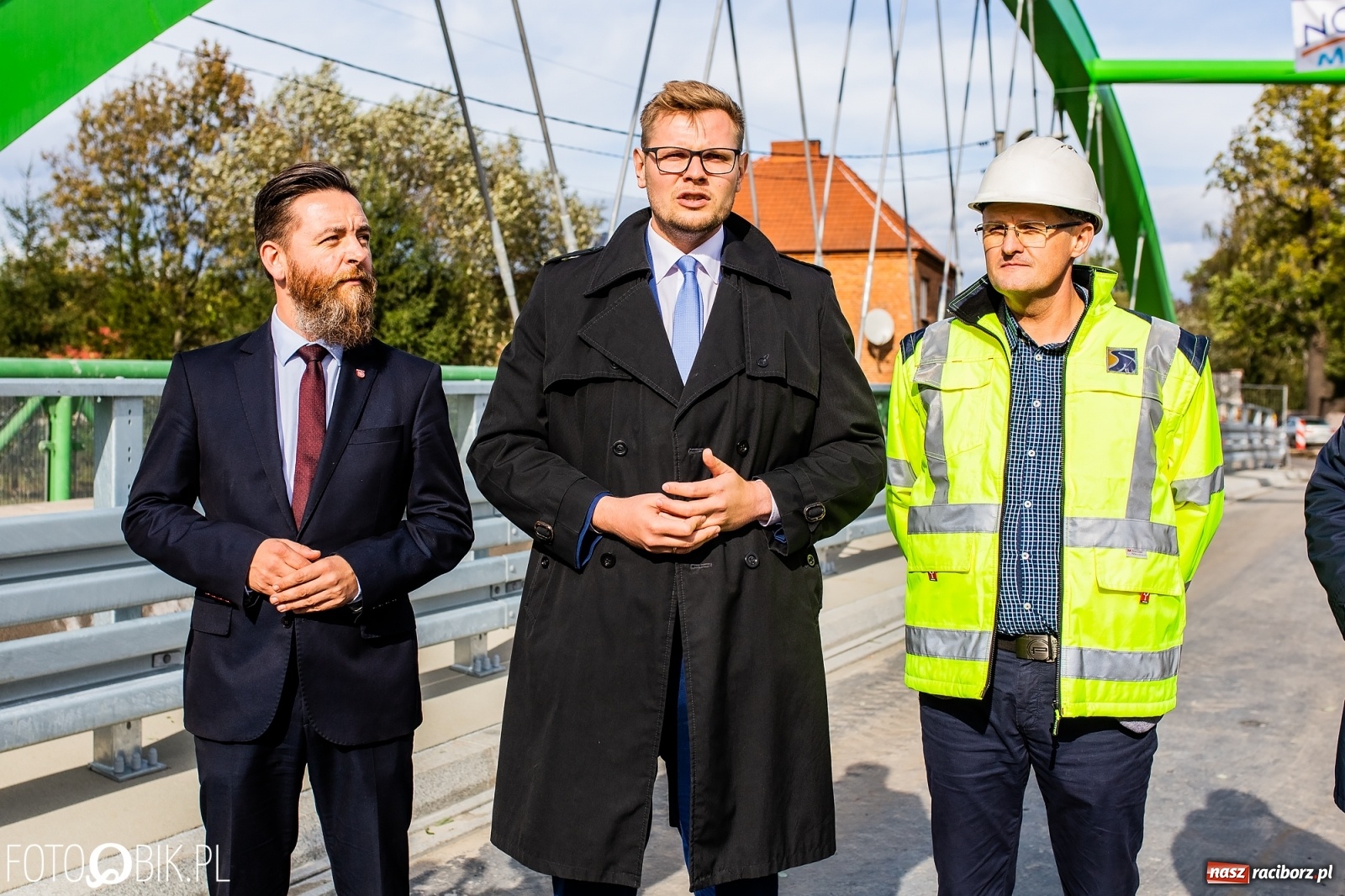 Zdjęcie w galerii na portalu naszraciborz.pl: Pierwsze samochody przejechały po nowym moście w Rudach [FOTO i WIDEO] wiadomości z regionu