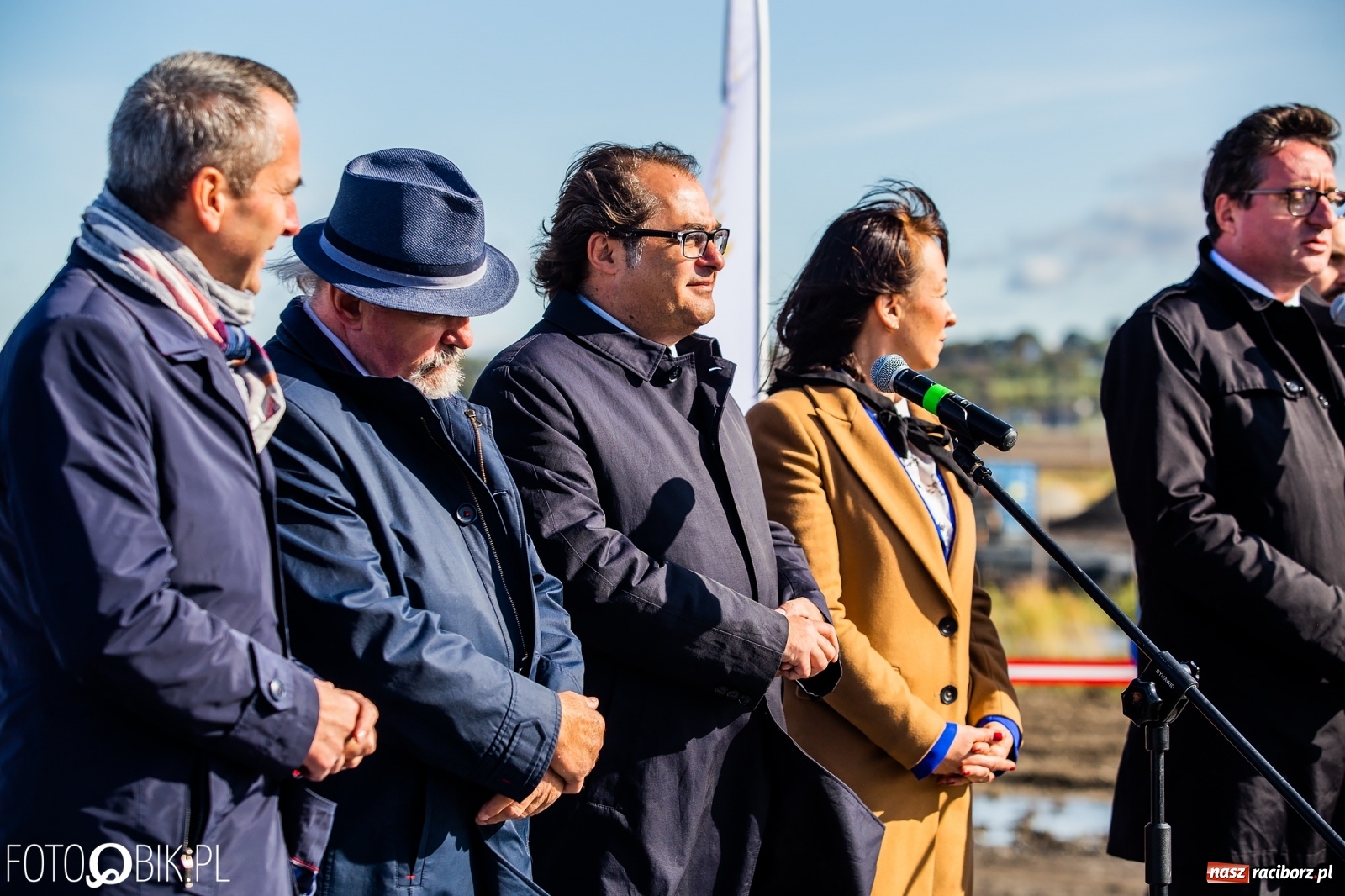 Zdjęcie w galerii na portalu naszraciborz.pl: Budowa zbiornika Racibórz na finiszu. Ulga płynie już przez budowlę przelewowo-spustową [FOTO i WIDEO] wiadomości z regionu