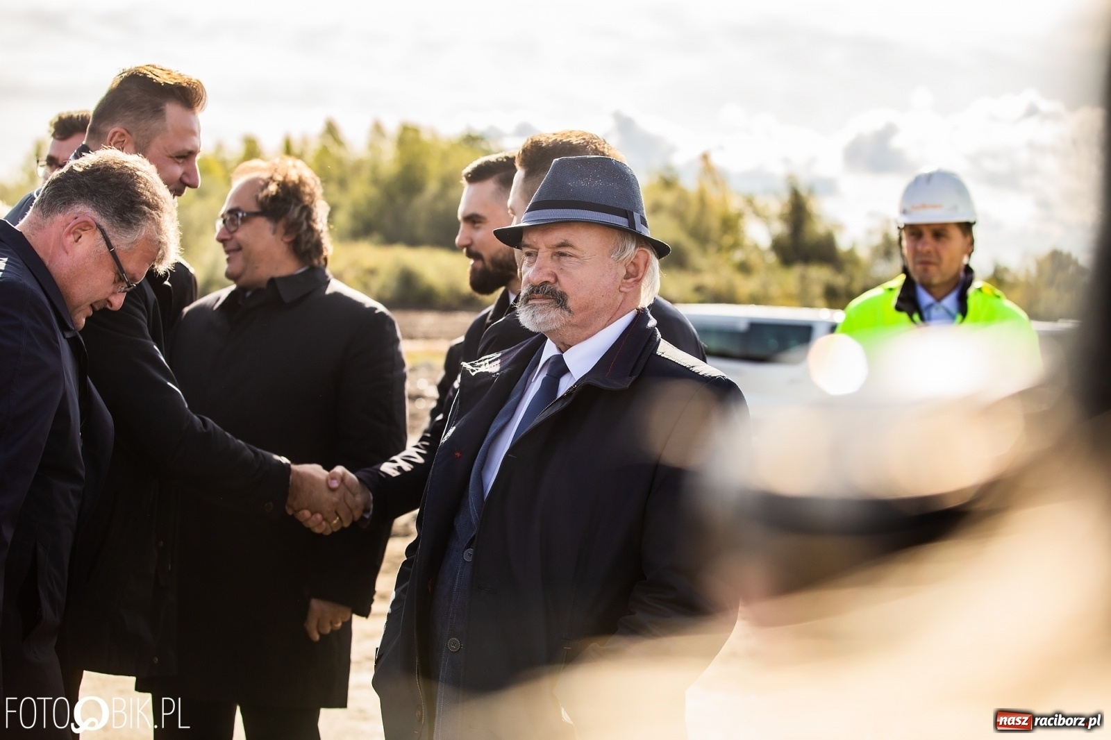 Zdjęcie w galerii na portalu naszraciborz.pl: Wiatr we włosach, czyli briefing przy zaporze  wiadomości z regionu