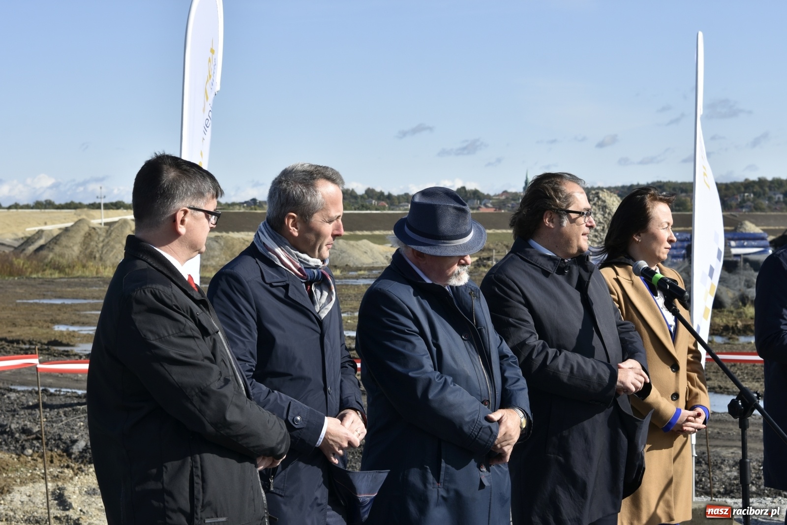 Zdjęcie w galerii na portalu naszraciborz.pl: Wiatr we włosach, czyli briefing przy zaporze  wiadomości z regionu