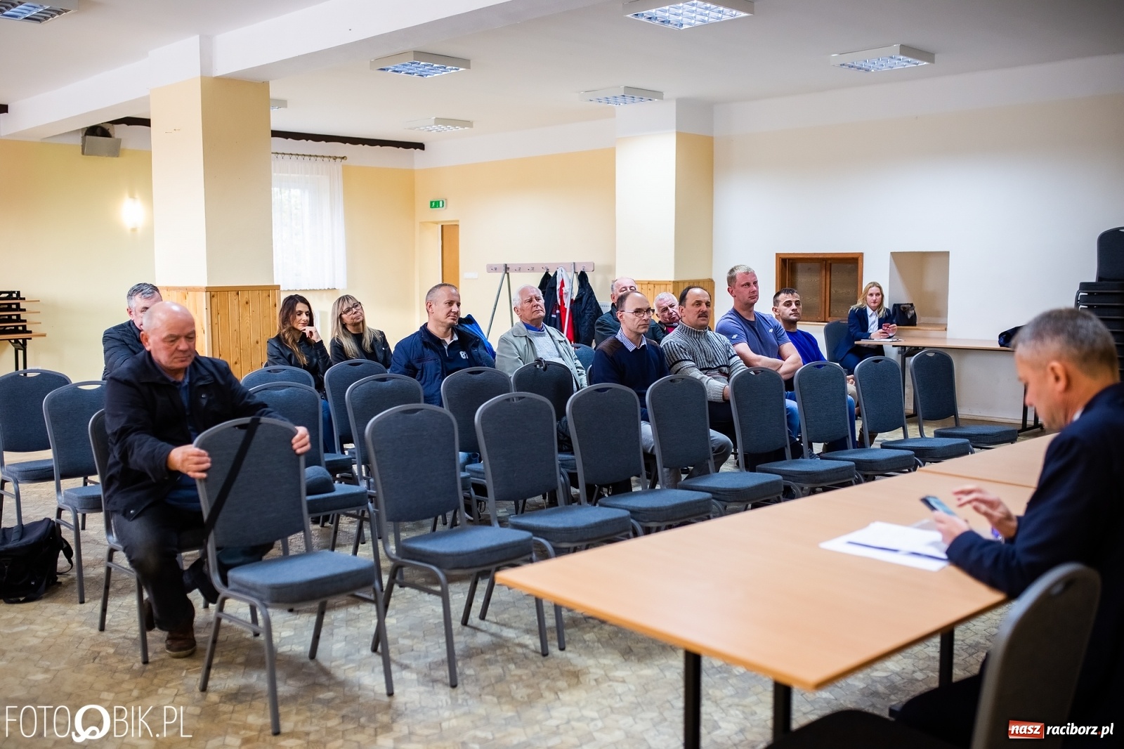 Zdjęcie w galerii na portalu naszraciborz.pl: Zebra na żądanie i fotopułapka. Prezydent w Sudole  wiadomości z regionu