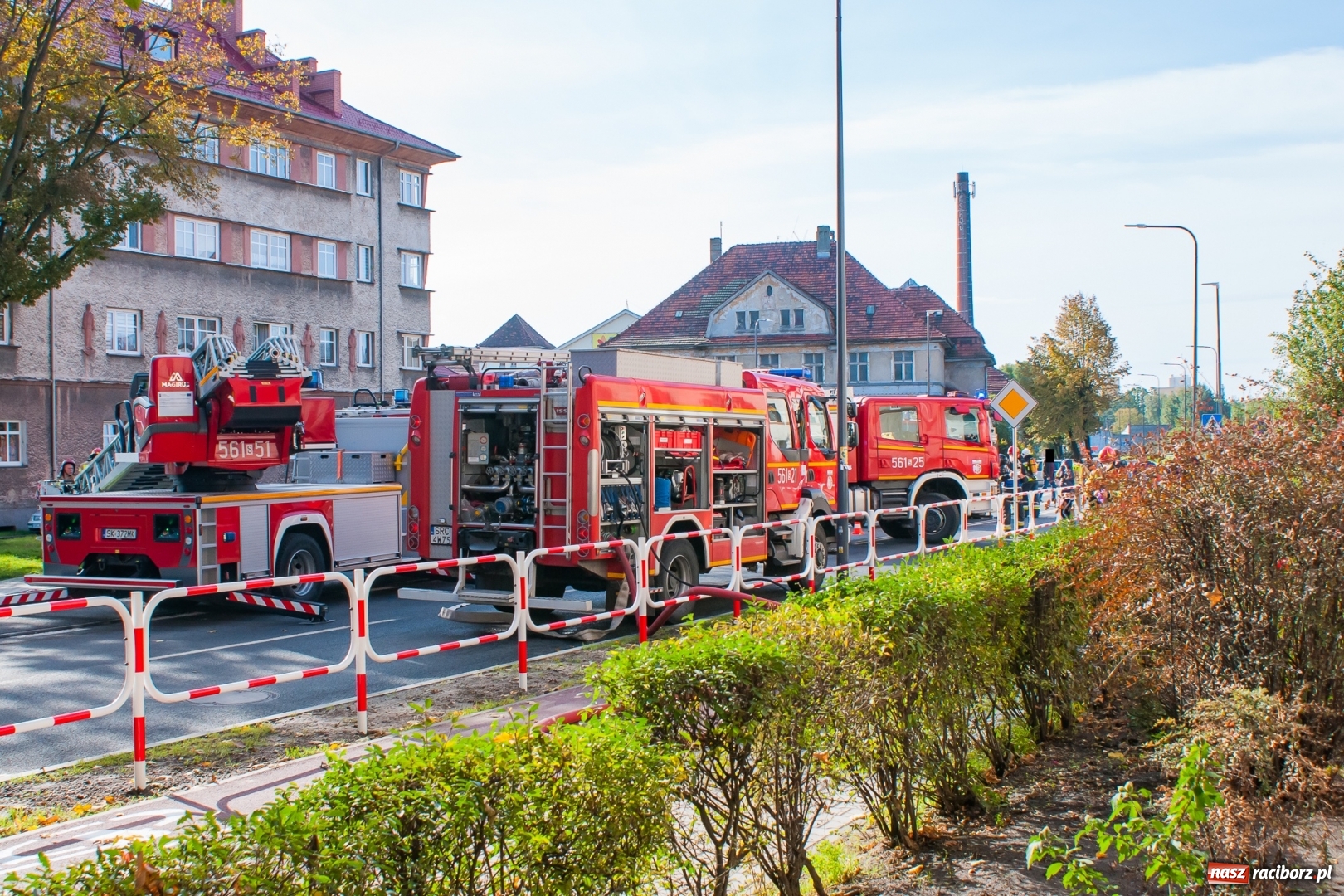 Zdjęcie w galerii na portalu naszraciborz.pl: Pożar w budynku przy Kościuszki. Straż nie wyklucza podpalenia! [FOTO i WIDEO] wiadomości z regionu