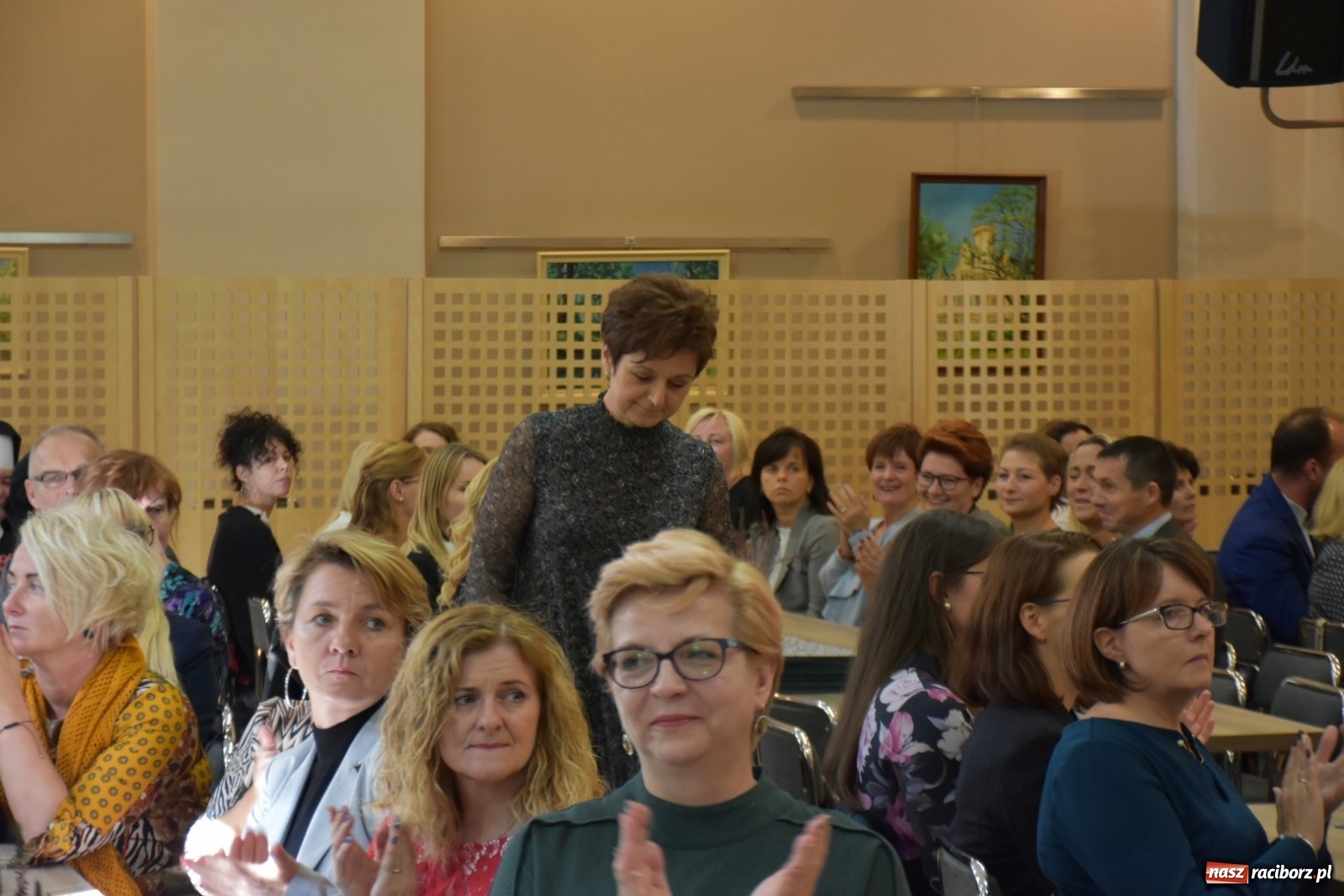 Zdjęcie w galerii na portalu naszraciborz.pl: Krzyżanowicka oświata świętowała w Tworkowie wiadomości z regionu