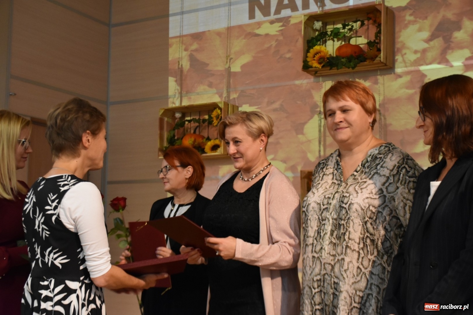 Zdjęcie w galerii na portalu naszraciborz.pl: Krzyżanowicka oświata świętowała w Tworkowie wiadomości z regionu