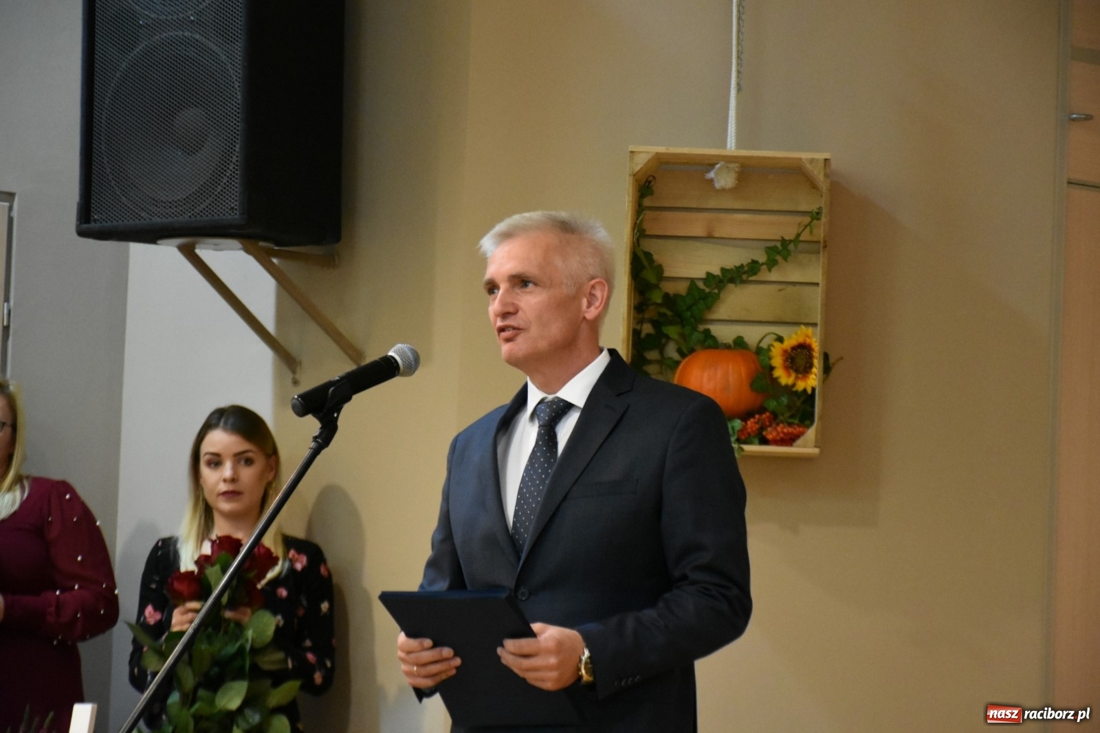 Zdjęcie w galerii na portalu naszraciborz.pl: Krzyżanowicka oświata świętowała w Tworkowie wiadomości z regionu