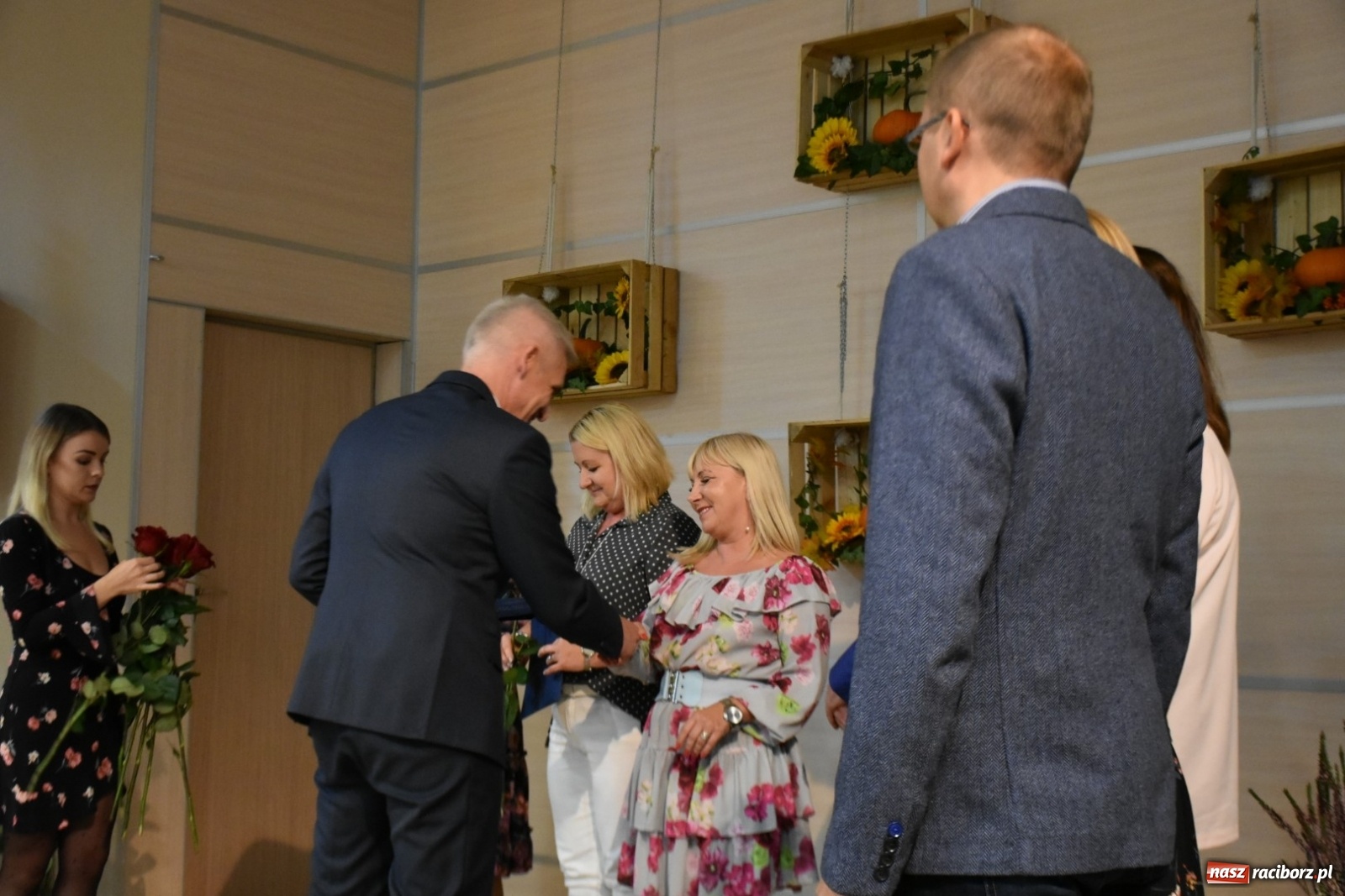 Zdjęcie w galerii na portalu naszraciborz.pl: Krzyżanowicka oświata świętowała w Tworkowie wiadomości z regionu