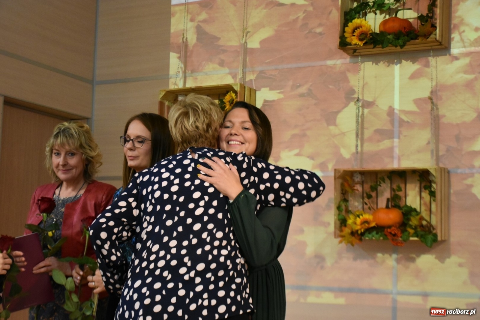 Zdjęcie w galerii na portalu naszraciborz.pl: Krzyżanowicka oświata świętowała w Tworkowie wiadomości z regionu