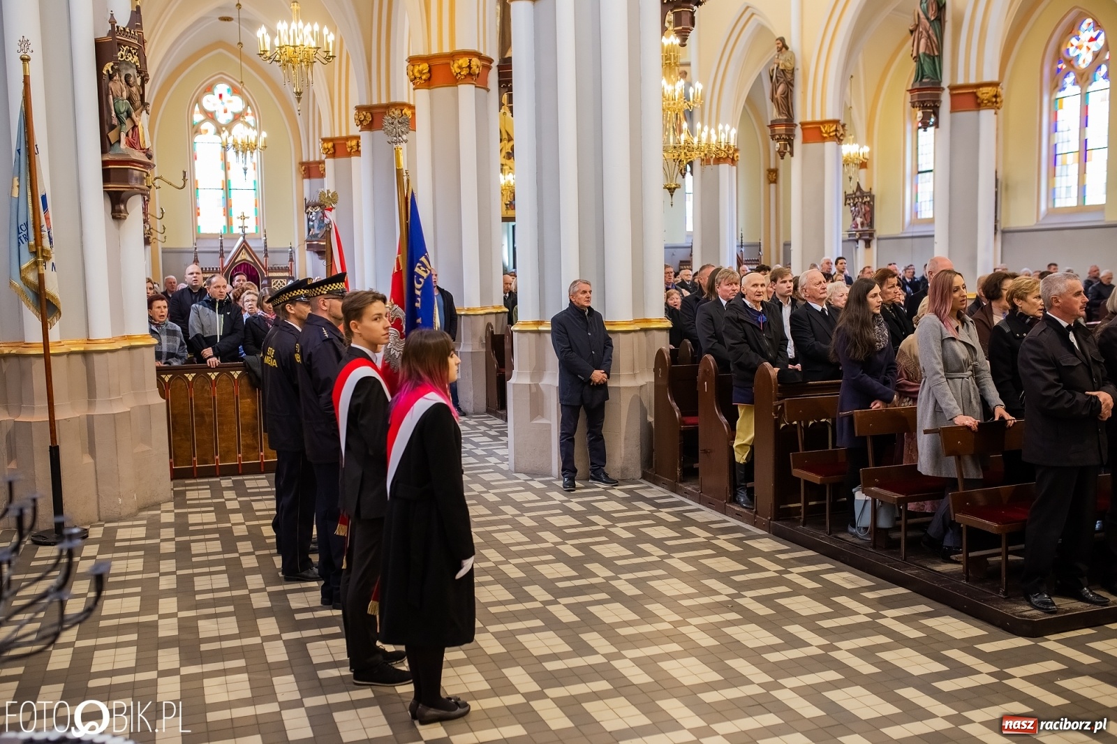 Zdjęcie w galerii na portalu naszraciborz.pl: Ostatnie pożegnanie śp. Maestro Piotra Libery wiadomości z regionu
