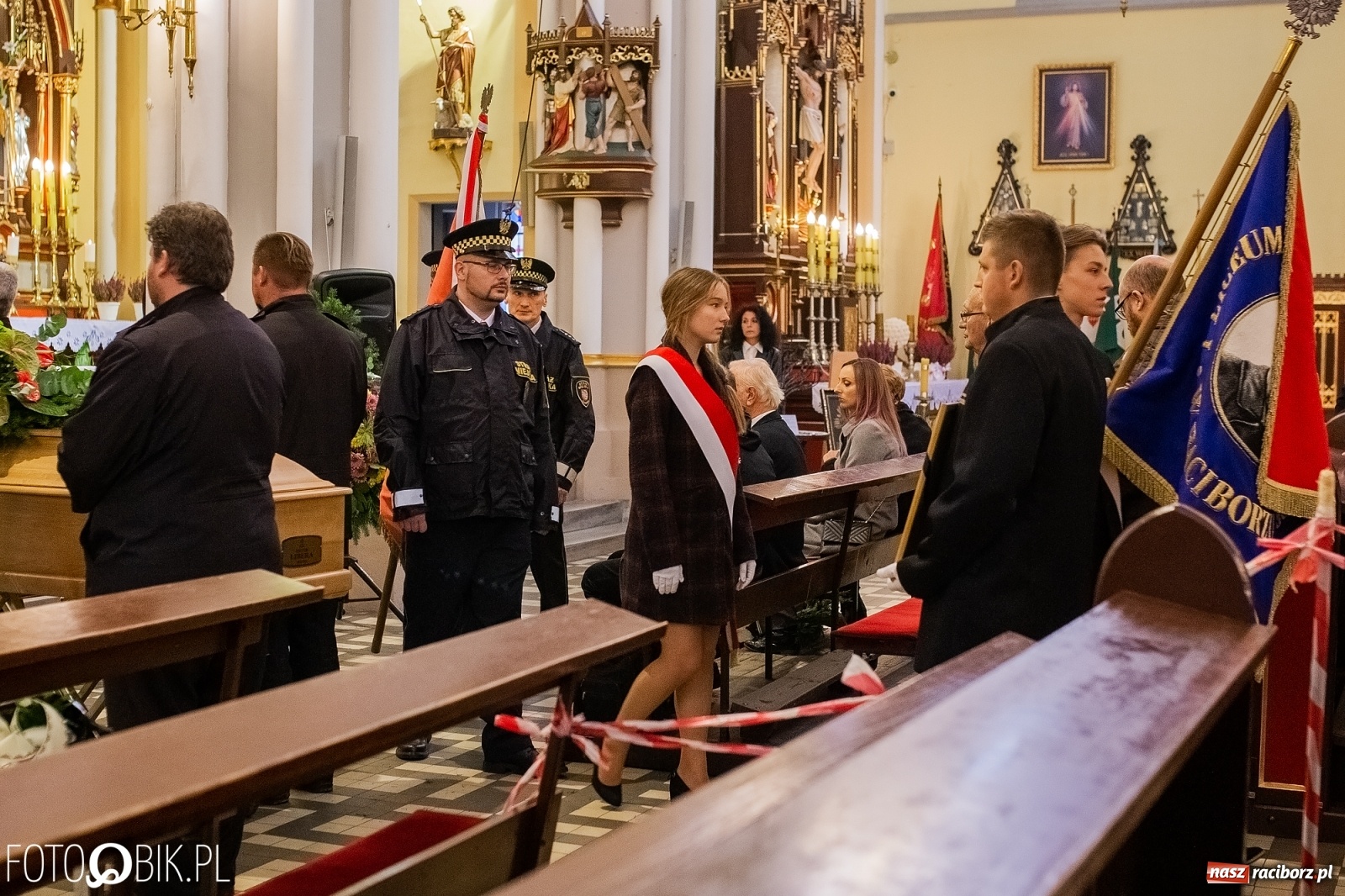 Zdjęcie w galerii na portalu naszraciborz.pl: Ostatnie pożegnanie śp. Maestro Piotra Libery wiadomości z regionu