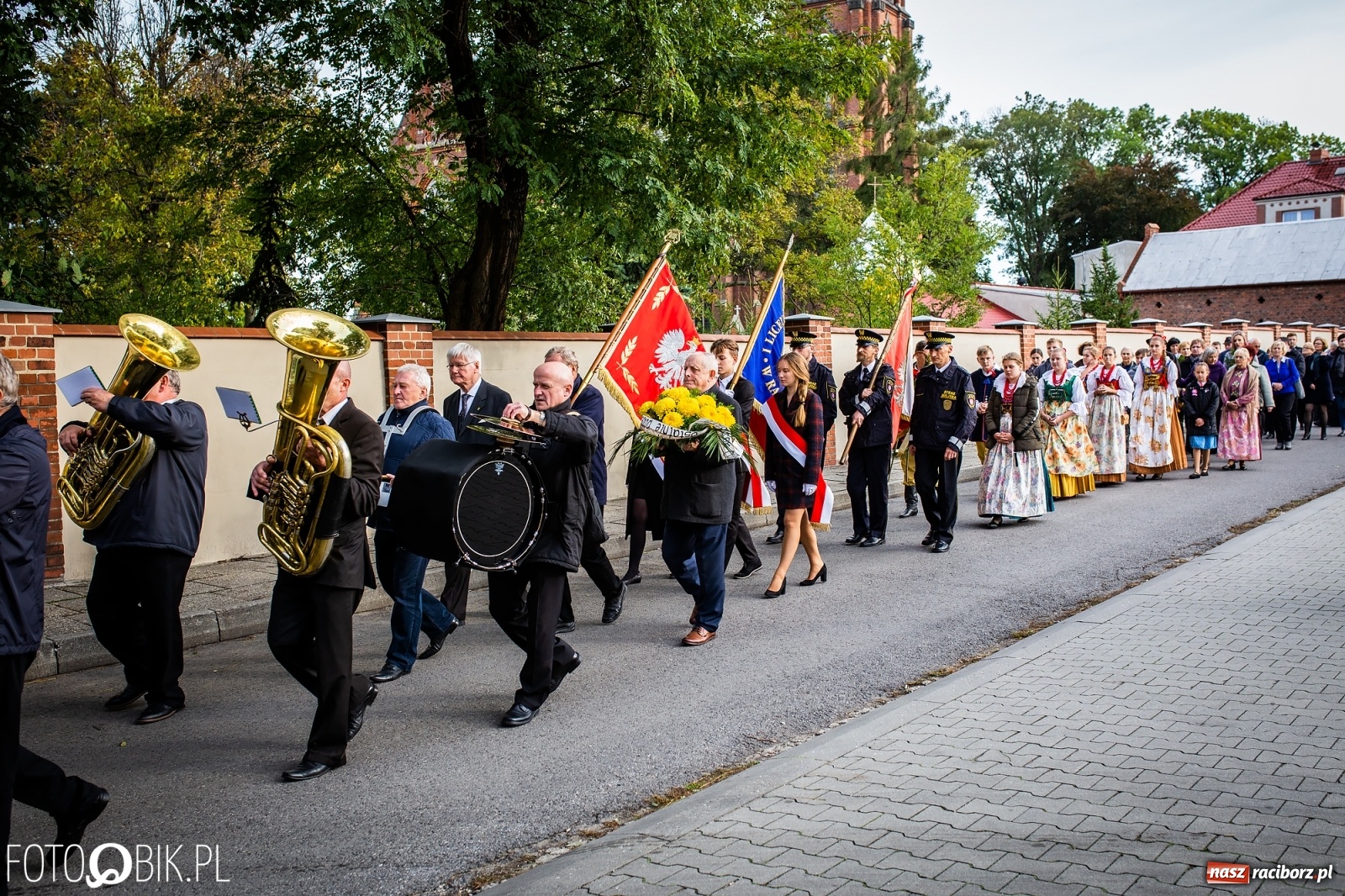 Zdjęcie w galerii na portalu naszraciborz.pl: Ostatnie pożegnanie śp. Maestro Piotra Libery wiadomości z regionu