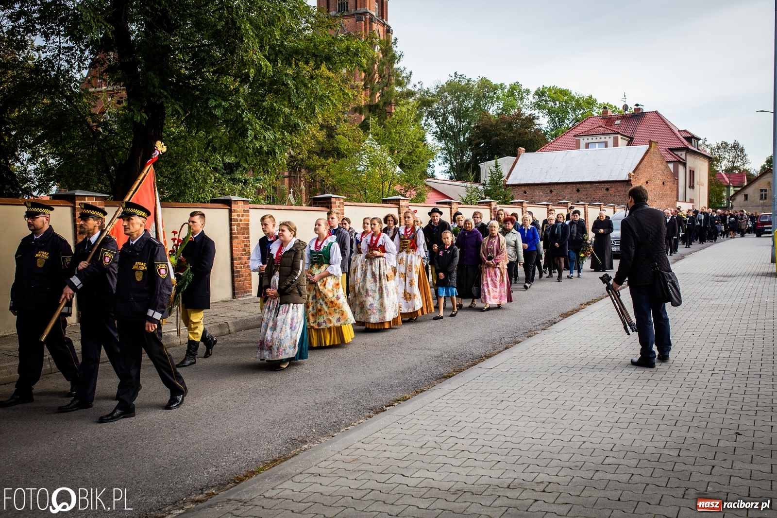 Zdjęcie w galerii na portalu naszraciborz.pl: Ostatnie pożegnanie śp. Maestro Piotra Libery wiadomości z regionu